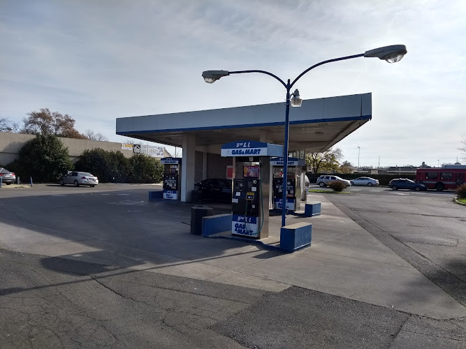 5Th & L Gas & Mart L St