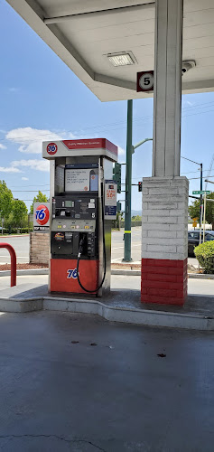 76 N Main St