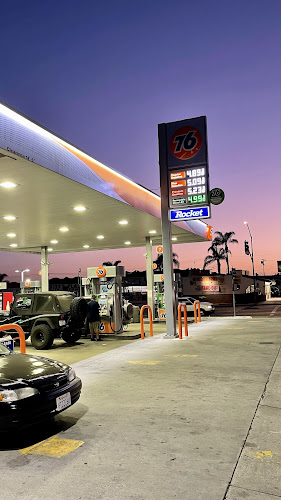 76 W El Segundo Blvd