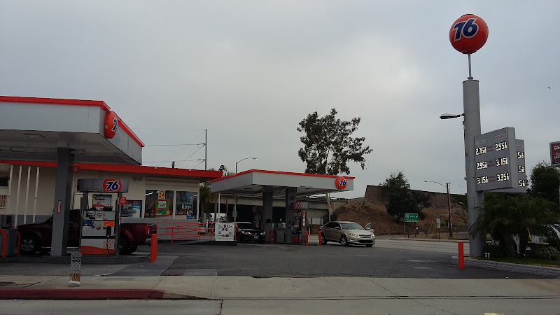 76 Redondo Beach Blvd