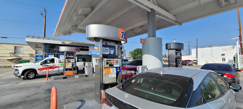 76 Bellflower Blvd