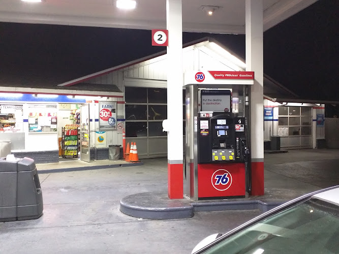 76 W Tennyson Rd