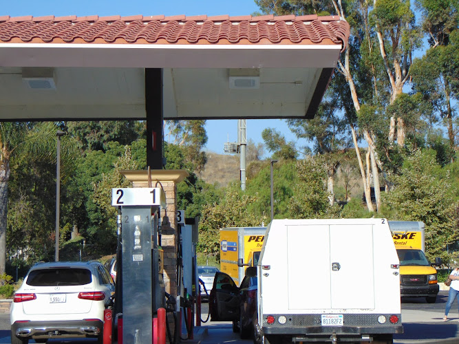 76 Junipero Serra Rd