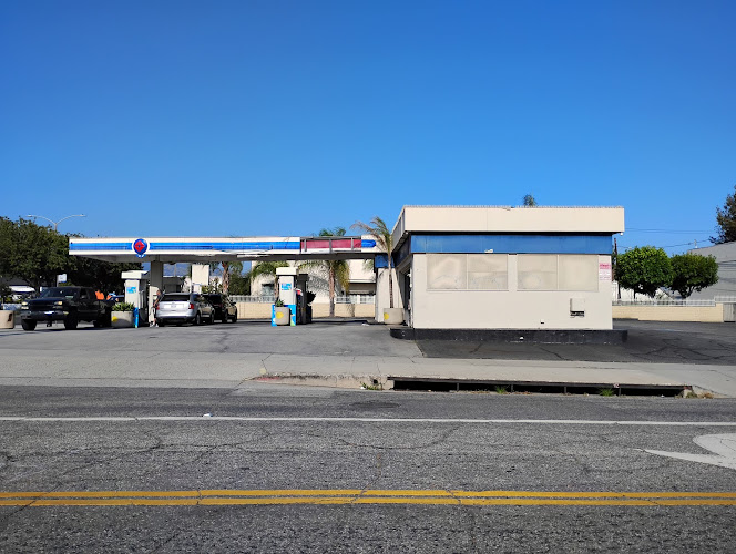 Arco E Foothill Blvd