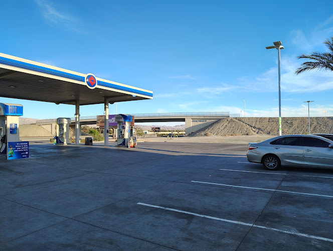 Arco Grapefruit Blvd
