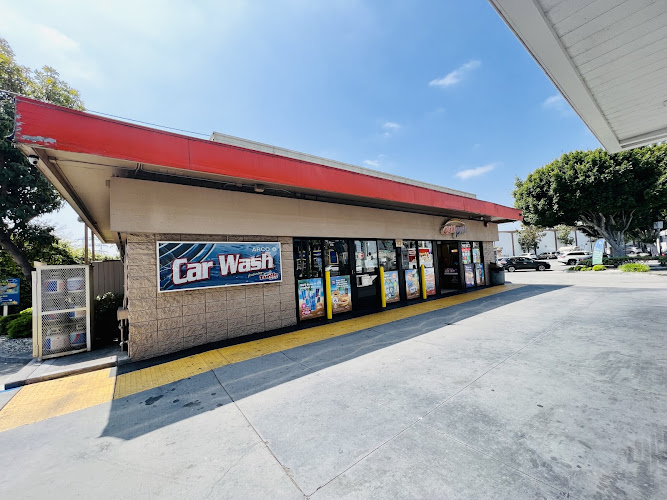 Arco Washington Blvd