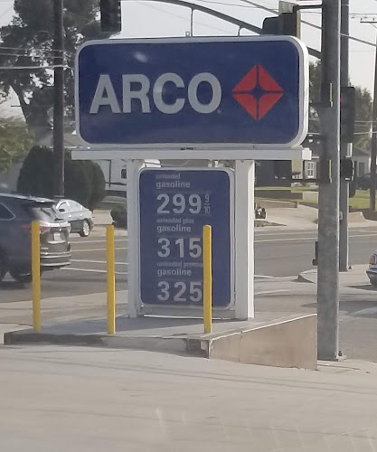 Arco N Rancho Ave