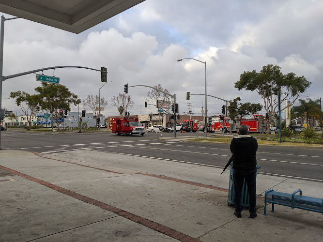 Arco Hawthorne Blvd