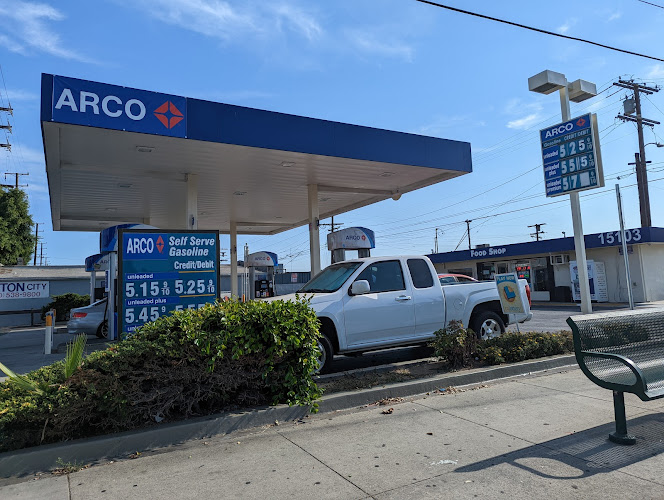 Arco S Western Ave