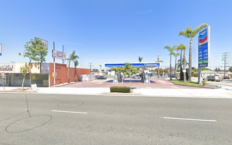 Chevron Hawthorne Blvd