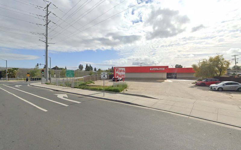 Chevron Contra Loma Blvd