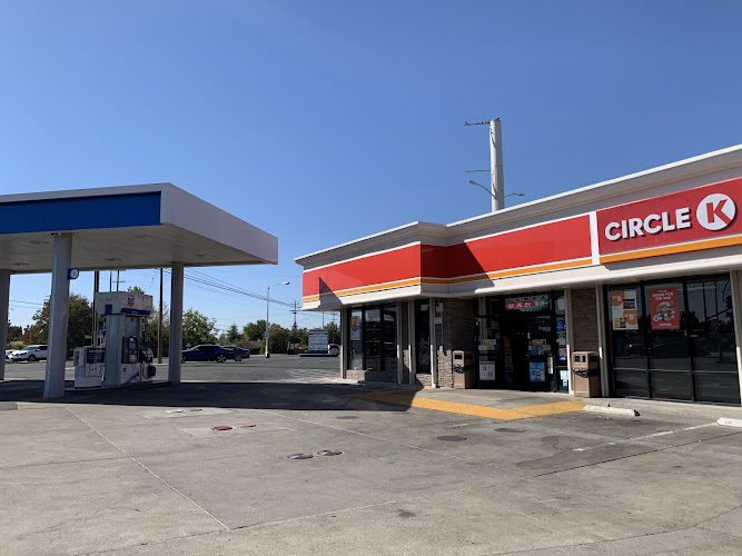 Chevron Arden Wy