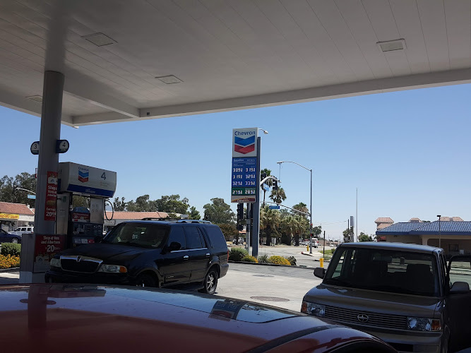 Chevron W Ramsey St