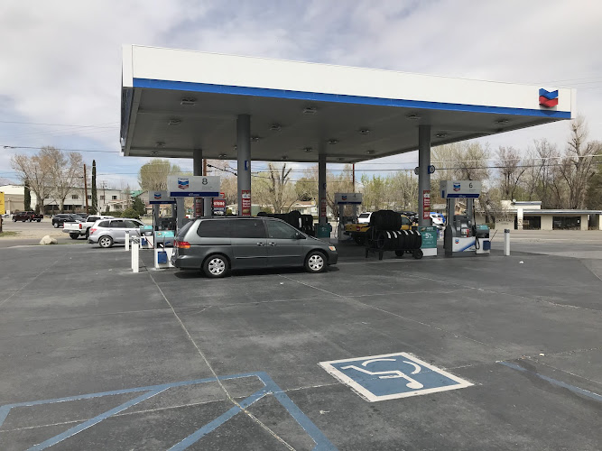 Chevron N Sierra Hwy