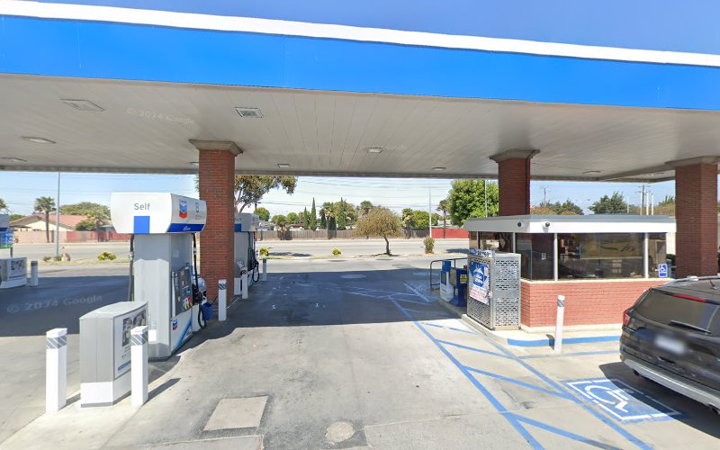 Chevron S Sanborn Rd