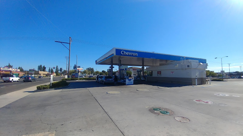 Chevron Broadway