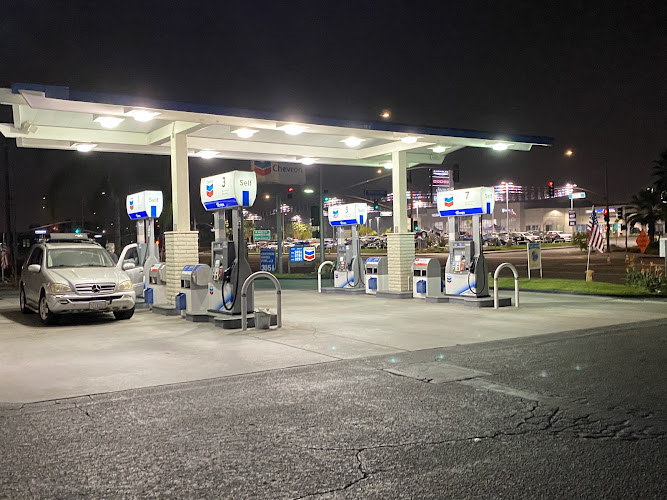 Chevron Artesia Blvd