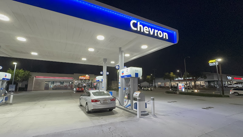 Chevron Valley View Ave