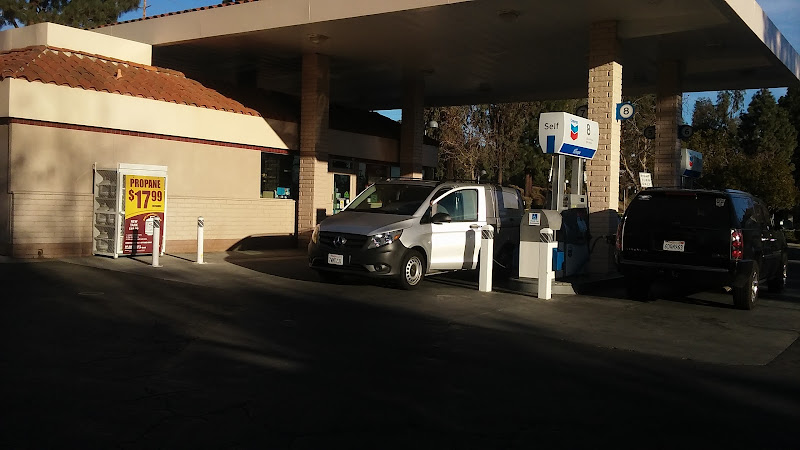 Chevron Santa Rosa Rd