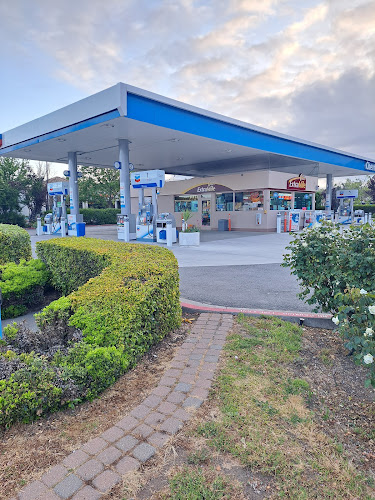 Chevron Castro Valley Blvd