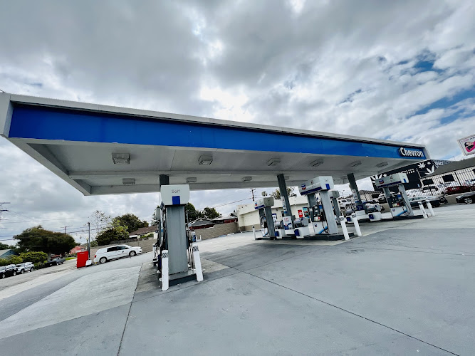 Chevron La Cienega Blvd