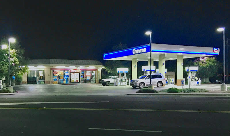 Chevron W A St