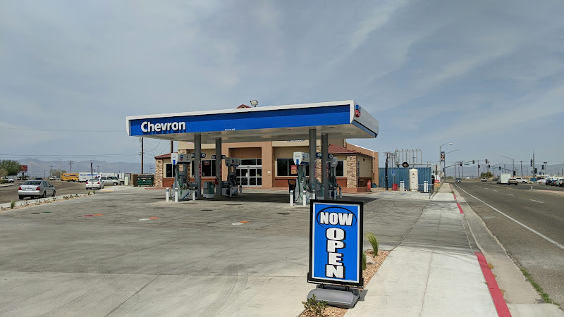 Chevron N China Lake Blvd