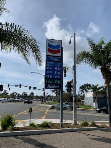 Chevron Imperial Ave