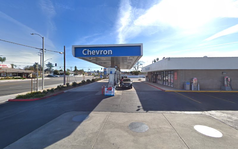 Chevron N Citrus Ave
