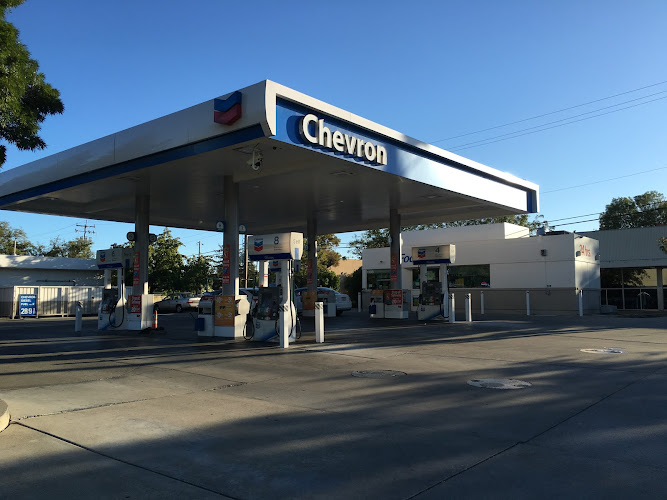 Chevron Contra Costa Blvd