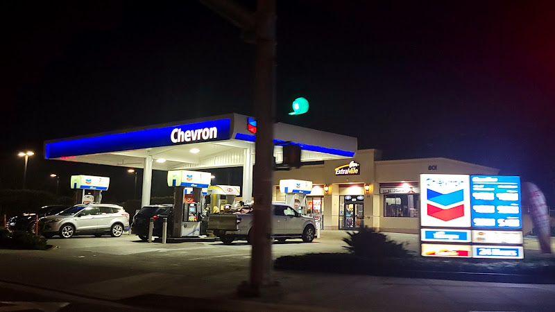 Chevron N Bristol St