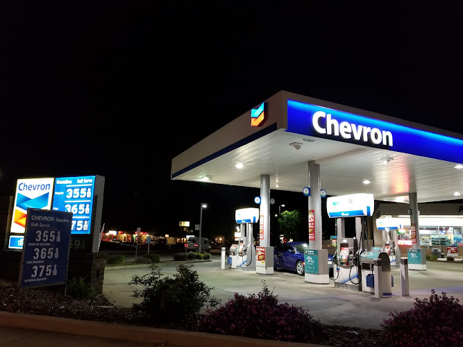 Chevron Carmichael Manzanita Ave