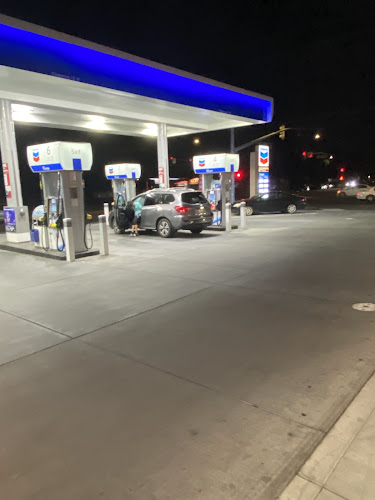 Chevron Extramile S Broadway