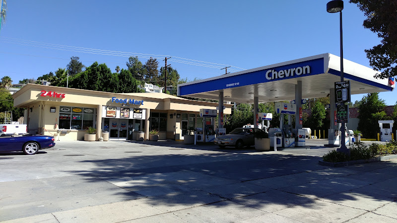 Chevron Woodland Hills Topanga Canyon Blvd