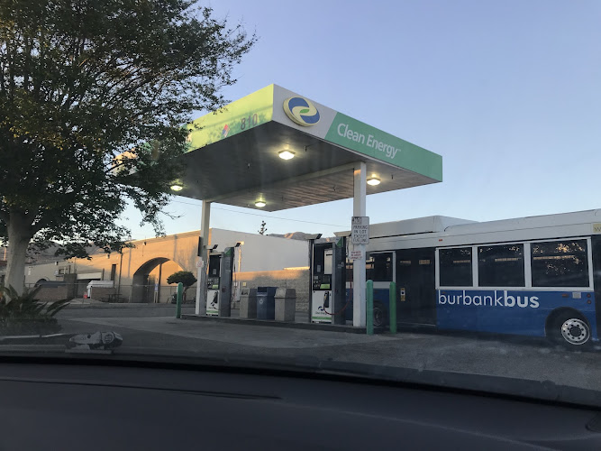 Clean Energy N Lake St