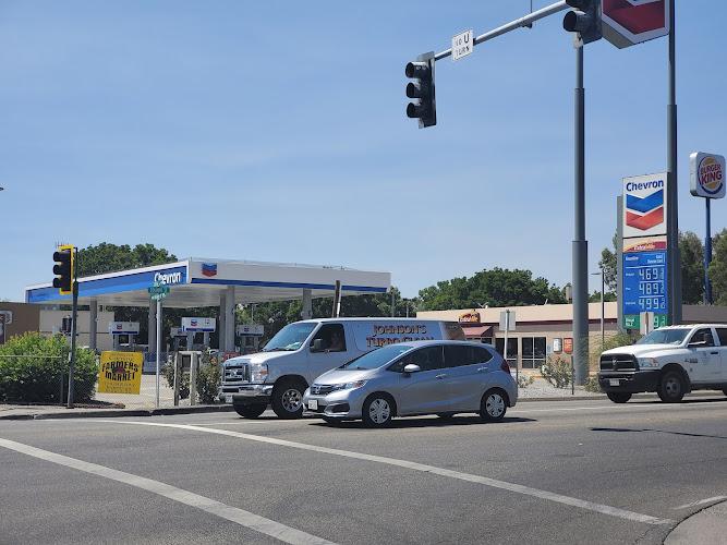 Corning Chevron & Extra Mile Hwy 99 W