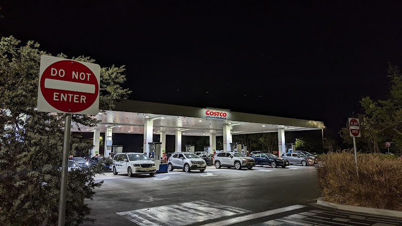 Costco Gas Station W Burbank Blvd