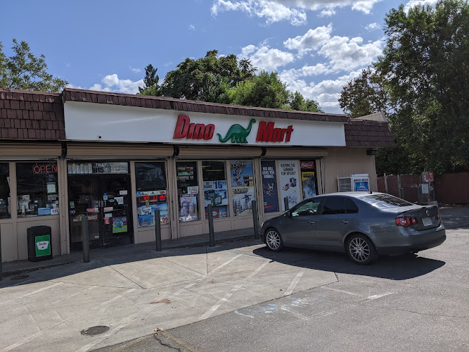 Dino Mart W 6th St