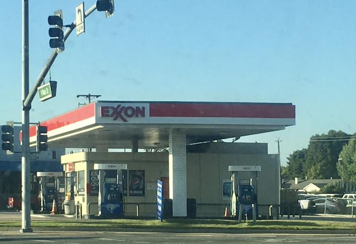 Exxon N Main St