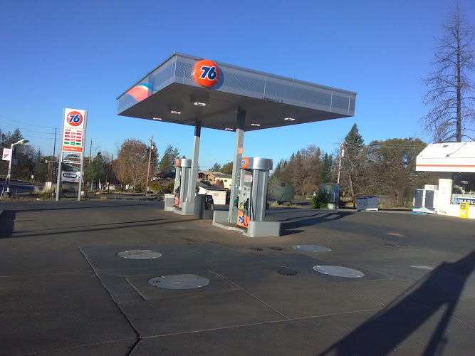 Fast-N-Easy Market Skyway