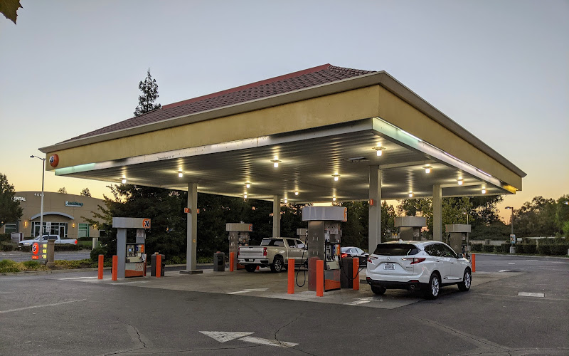 Golf Course 76 Golf Course Rd