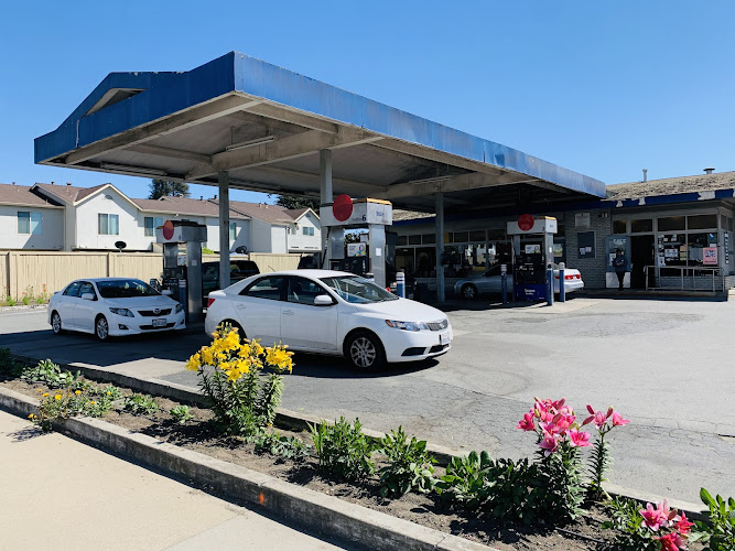 Gomez Gasoline & Automotive Main St