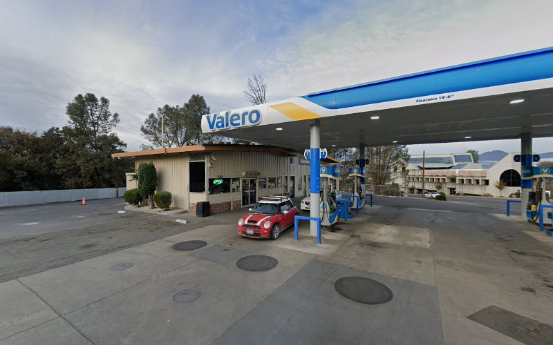 Lake Mart Lakeshore Dr