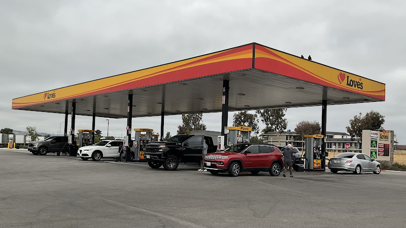 Love's Travel Stop De la Torre St