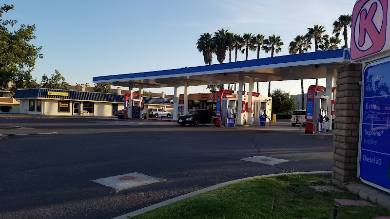 Mobil Magnolia Ave