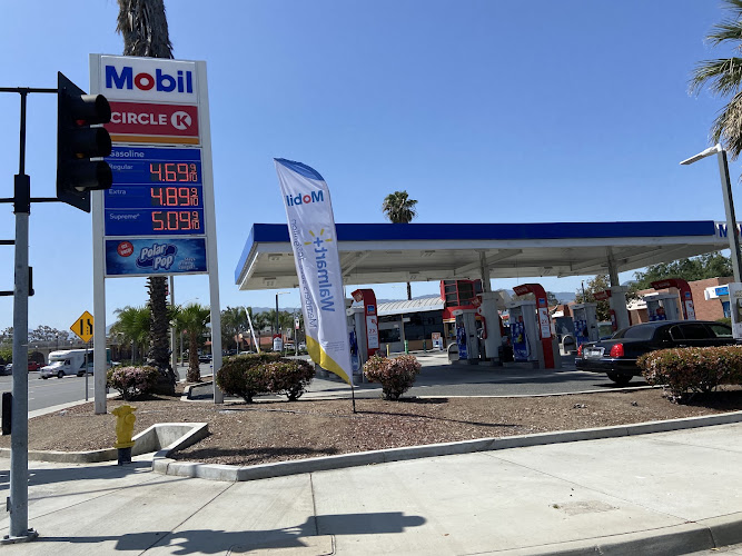 Mobil S Main St