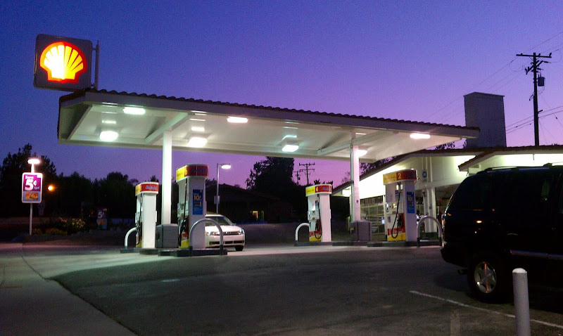 Shell Mulholland Hwy