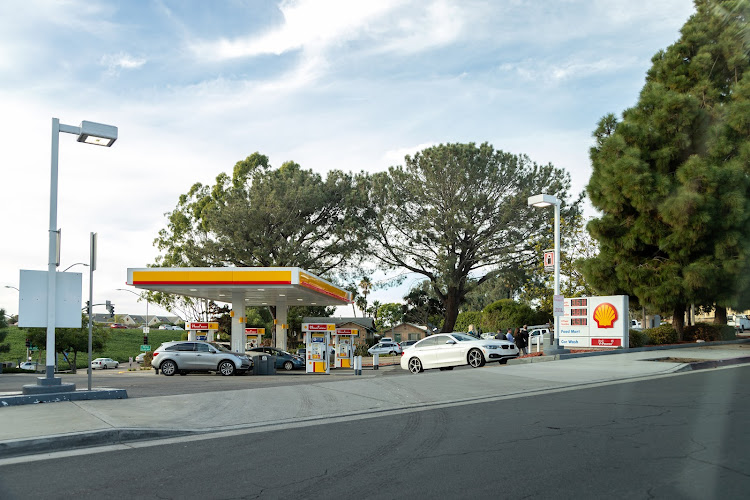 Shell Carlsbad Village Dr