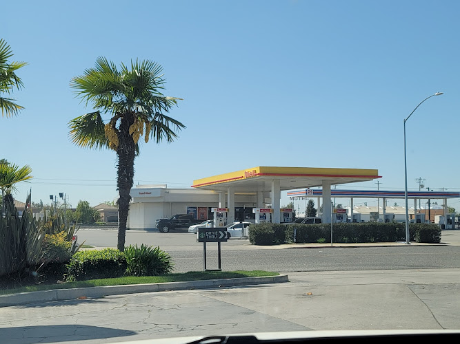 Shell N Chowchilla Bvd