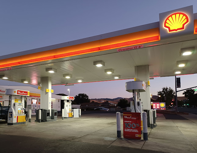 Shell Railroad Ave